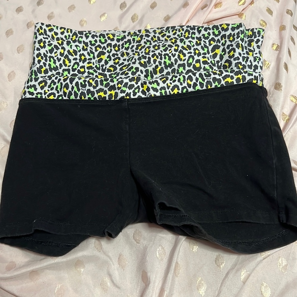 pink shorts size xs